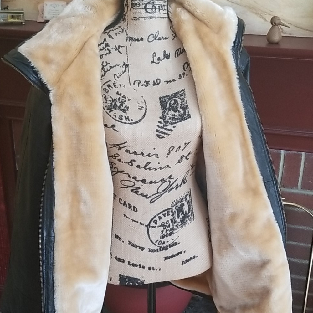 RELIABLE SOURCE - LEATHER BOMBER - Picture 4 of 7